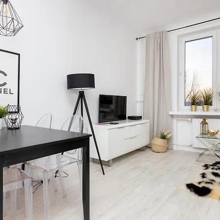 Stara Ochota Vogue By Bookinghost Appartement