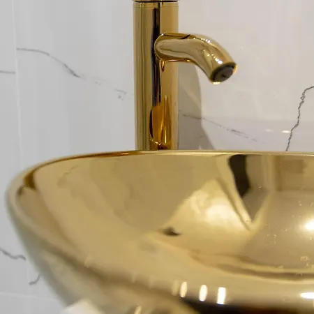 Stara Ochota Vogue By Bookinghost * Warschau