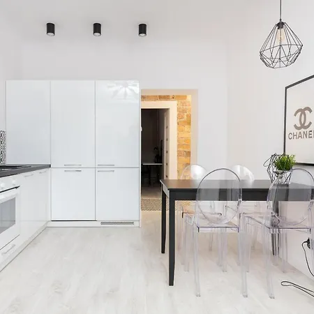 Apartment Stara Ochota Vogue By Bookinghost Warschau